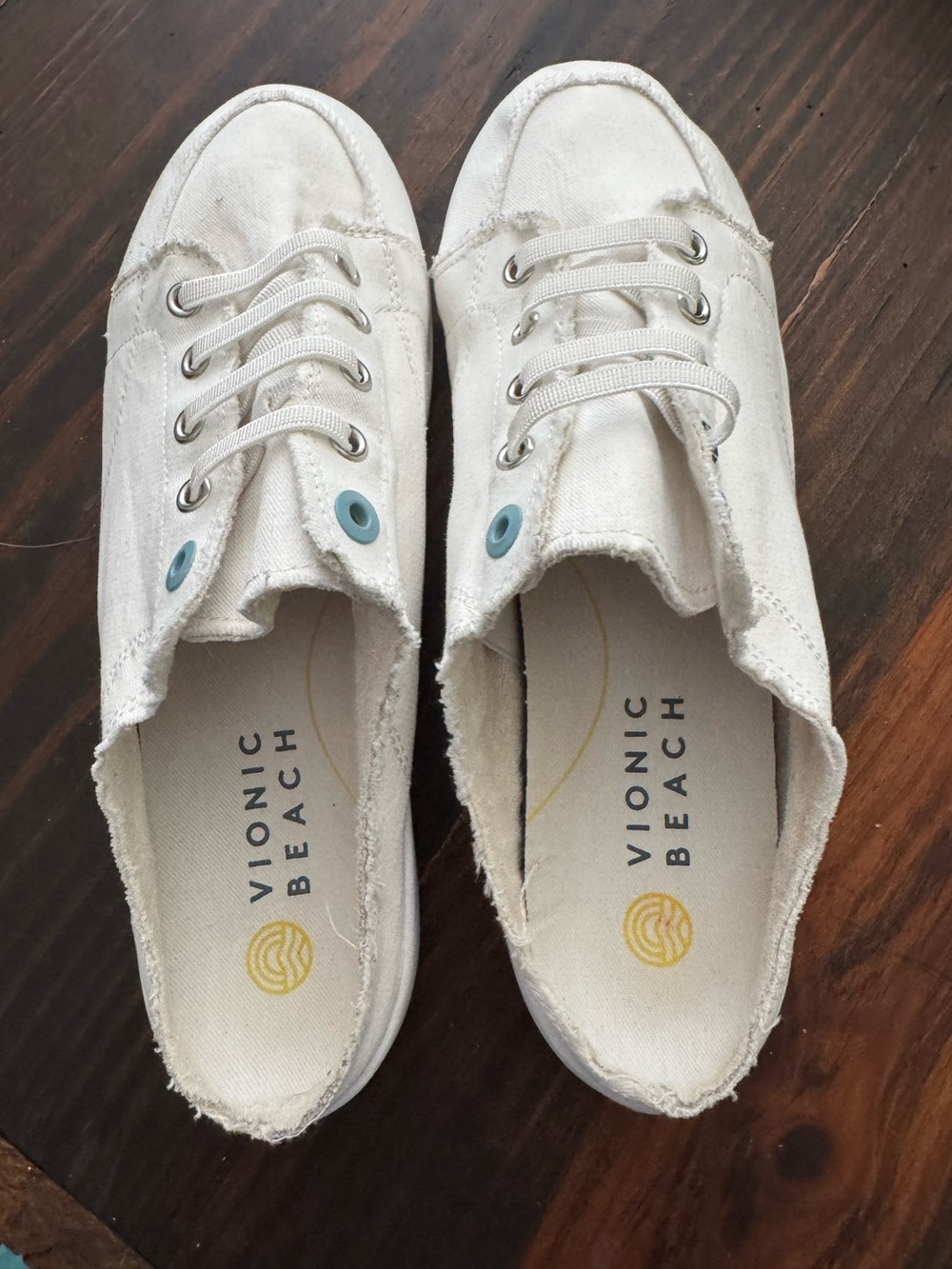 Vionic Beach Breeze White Canvas Slip-On Mules with Blue Accent 9.5